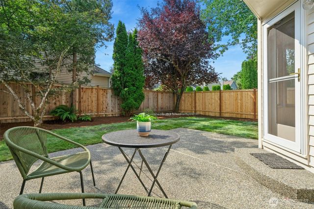 2489 239th Place NE, Sammamish, WA 98074