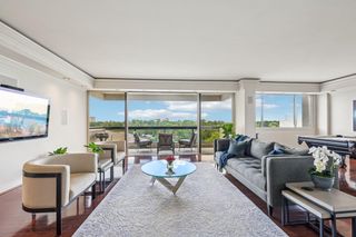 49 Briar Hollow Lane 702, Houston, TX 77027