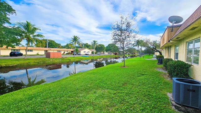 416 Lakeside Drive 129, Margate, FL 33063
