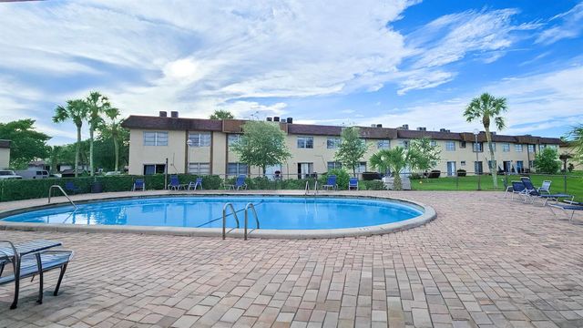 416 Lakeside Drive 129, Margate, FL 33063