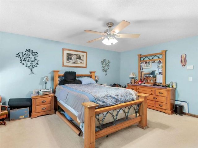 5 Ridgewood Circle, Mcdonough, GA 30252