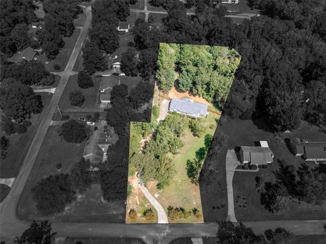 5 Ridgewood Circle, Mcdonough, GA 30252