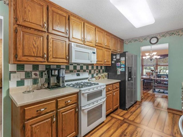 5 Ridgewood Circle, Mcdonough, GA 30252