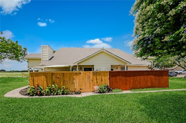 7202 Mansions Dr N1, Corpus Christi, TX 78414
