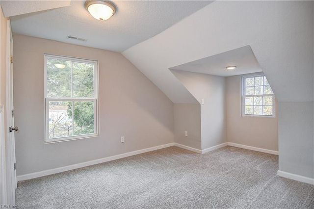 20 Jordan LN, Portsmouth, VA 23703