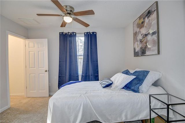 20 Jordan LN, Portsmouth, VA 23703