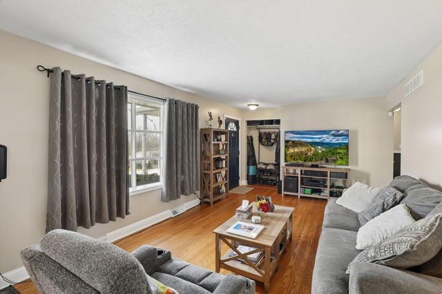 3765 Lisa Lane, Alexandria, KY 41001