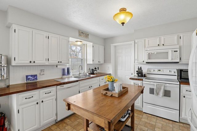 3765 Lisa Lane, Alexandria, KY 41001