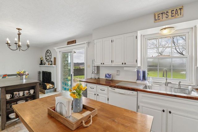 3765 Lisa Lane, Alexandria, KY 41001