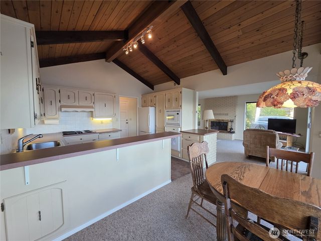 81 Wa Wa Point Place, Brinnon, WA 98320