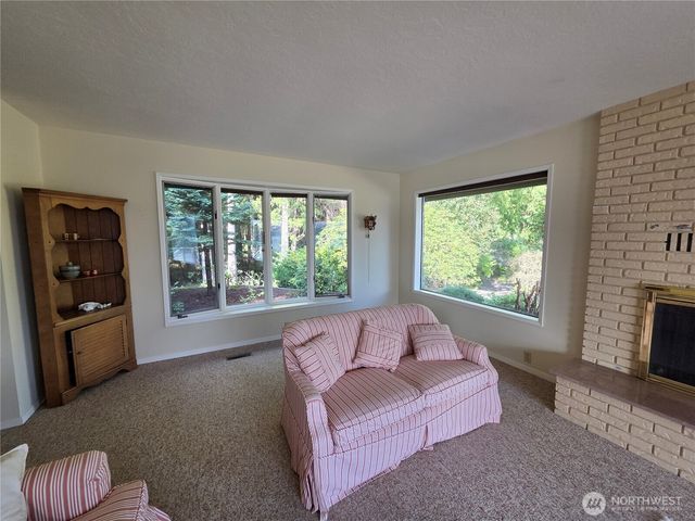 81 Wa Wa Point Place, Brinnon, WA 98320