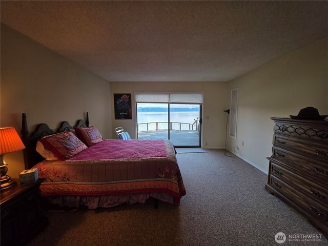 81 Wa Wa Point Place, Brinnon, WA 98320