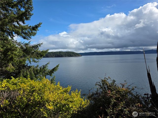 81 Wa Wa Point Place, Brinnon, WA 98320