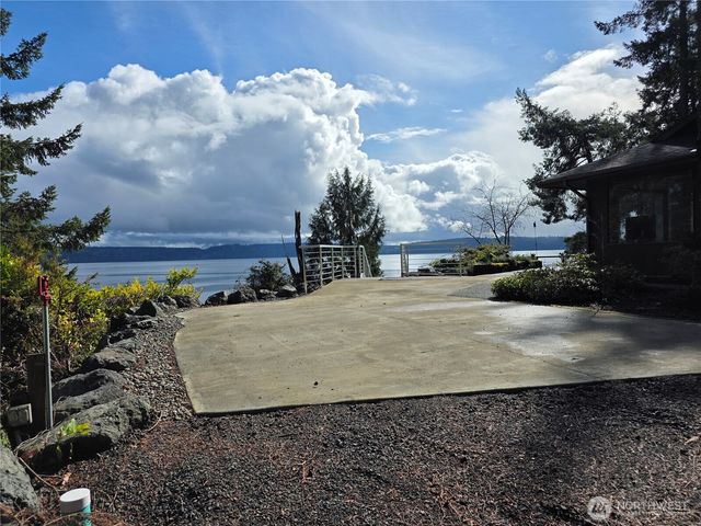 81 Wa Wa Point Place, Brinnon, WA 98320