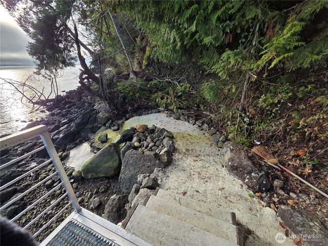 81 Wa Wa Point Place, Brinnon, WA 98320