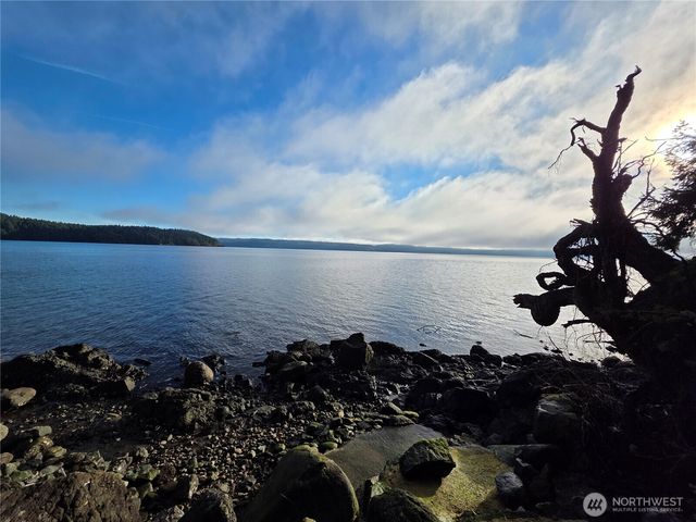 81 Wa Wa Point Place, Brinnon, WA 98320