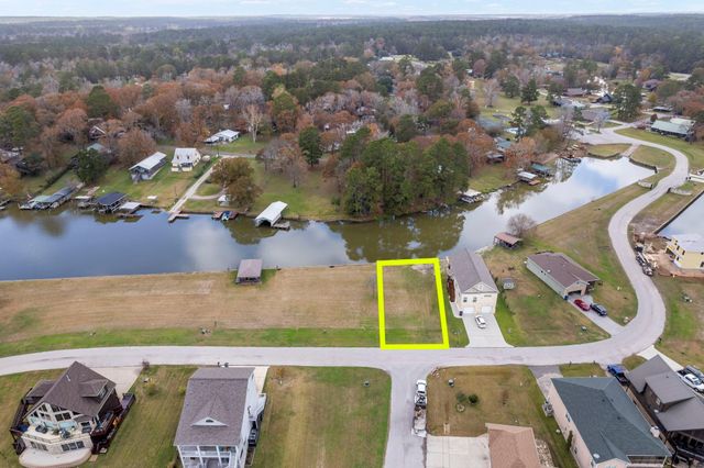 52 Cypress Bend, Huntsville, TX 77340