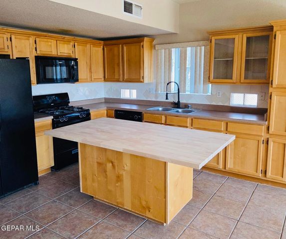 549 NORTHWYCK Way, El Paso, TX 79928