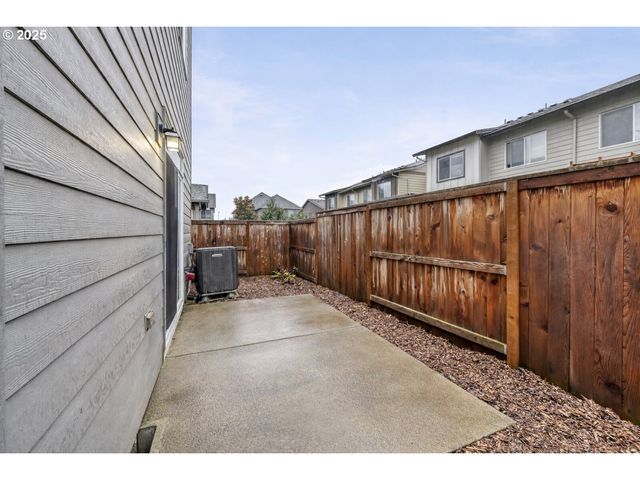 847 S 23RD Ave, Cornelius, OR 97113