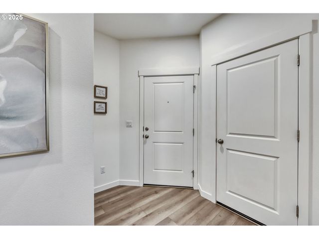 847 S 23RD Ave, Cornelius, OR 97113