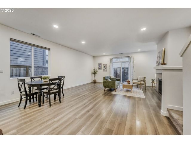 847 S 23RD Ave, Cornelius, OR 97113