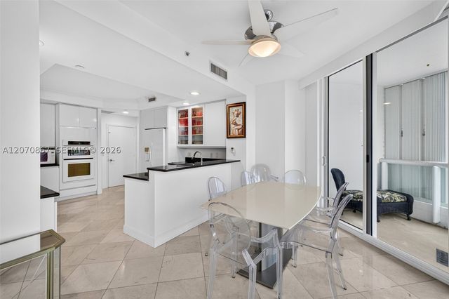 21050 Point Pl 403, Aventura, FL 33180