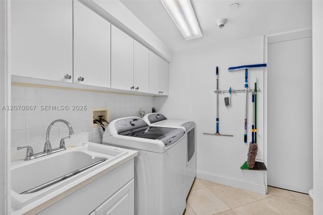 21050 Point Pl 403, Aventura, FL 33180