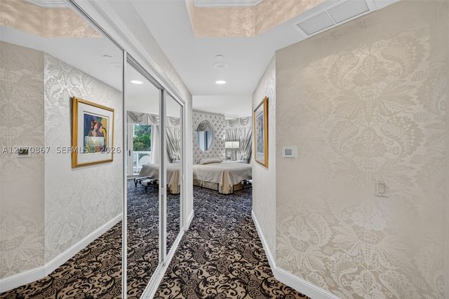 21050 Point Pl 403, Aventura, FL 33180