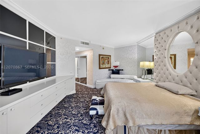 21050 Point Pl 403, Aventura, FL 33180