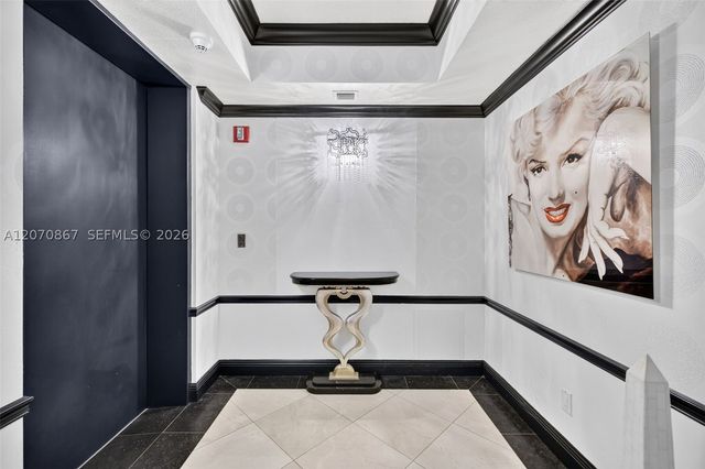 21050 Point Pl 403, Aventura, FL 33180