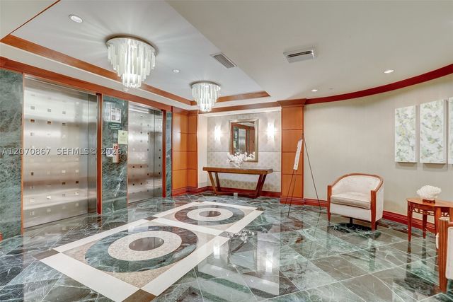 21050 Point Pl 403, Aventura, FL 33180