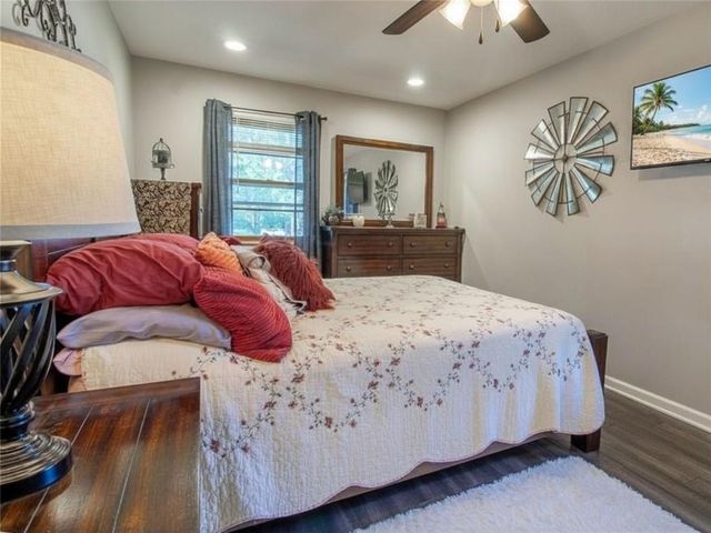 901 E Willow Street, Clinton, MO 64735