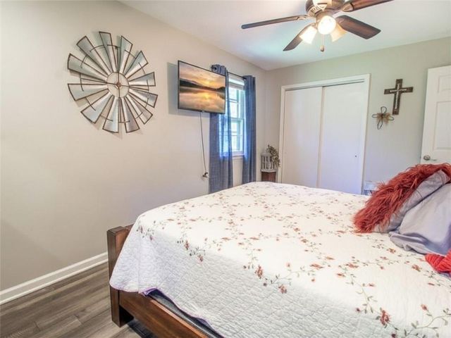 901 E Willow Street, Clinton, MO 64735