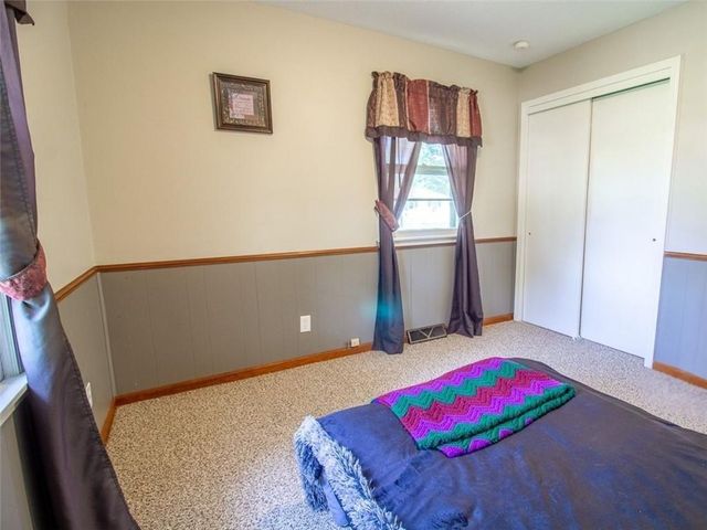 901 E Willow Street, Clinton, MO 64735
