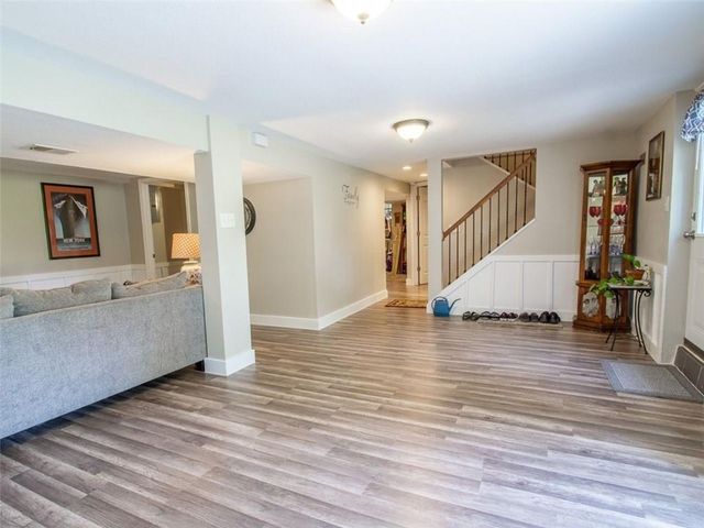 901 E Willow Street, Clinton, MO 64735