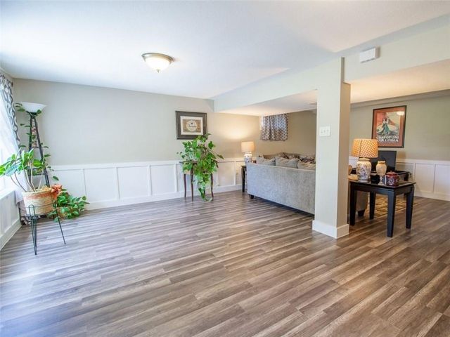901 E Willow Street, Clinton, MO 64735