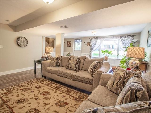 901 E Willow Street, Clinton, MO 64735