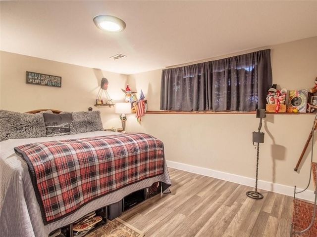 901 E Willow Street, Clinton, MO 64735