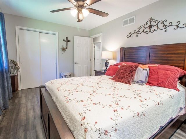 901 E Willow Street, Clinton, MO 64735