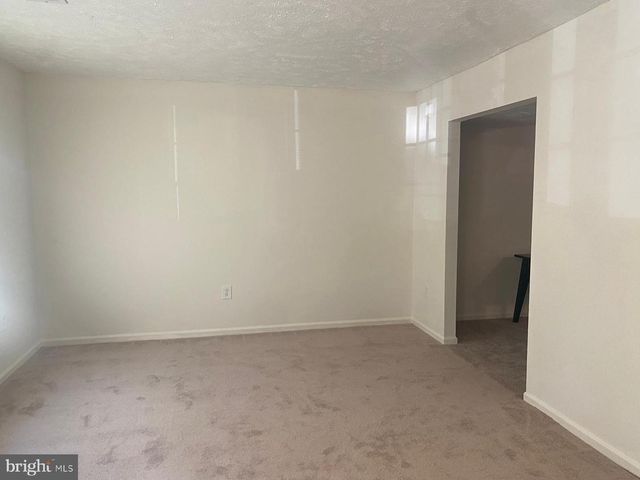 8637 CARTWRIGHT CT, Manassas Park, VA 20111