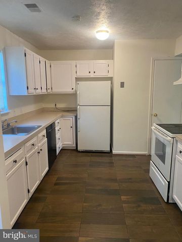 8637 CARTWRIGHT CT, Manassas Park, VA 20111