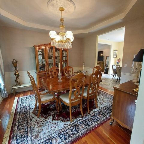707 Stafford St, Leicester, MA 01542