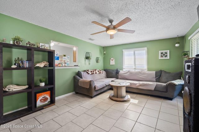 950 Barbados Avenue SE, Palm Bay, FL 32909