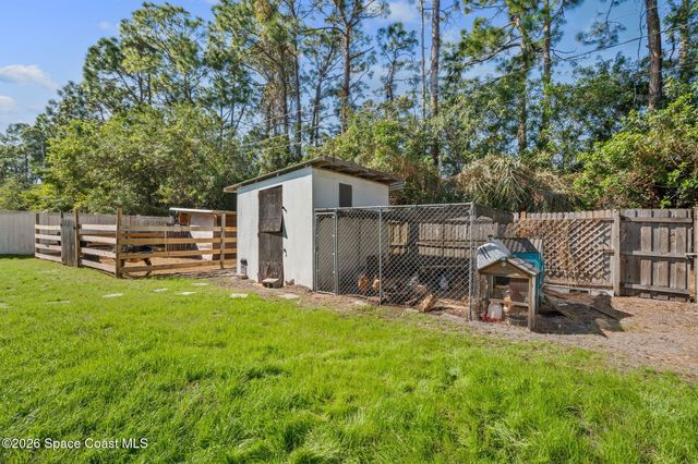 950 Barbados Avenue SE, Palm Bay, FL 32909
