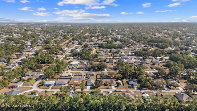 950 Barbados Avenue SE, Palm Bay, FL 32909