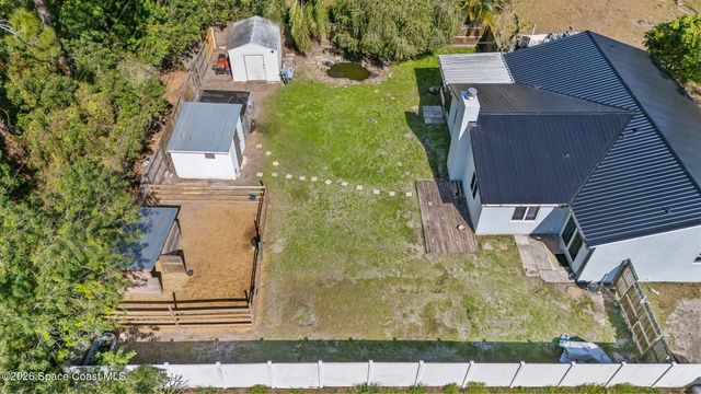 950 Barbados Avenue SE, Palm Bay, FL 32909