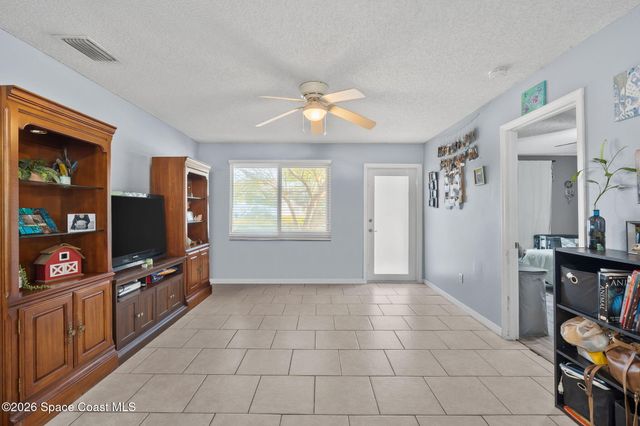 950 Barbados Avenue SE, Palm Bay, FL 32909