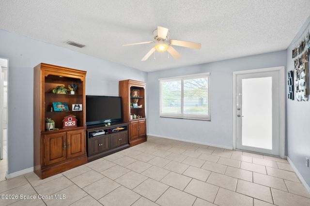 950 Barbados Avenue SE, Palm Bay, FL 32909