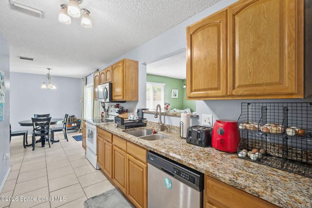950 Barbados Avenue SE, Palm Bay, FL 32909