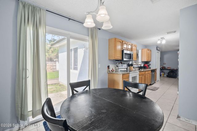 950 Barbados Avenue SE, Palm Bay, FL 32909